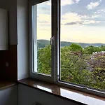 Apartament Hallera